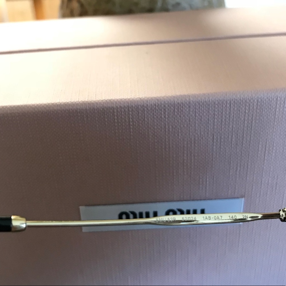 🔥MIU MIU RIMLESS SUNGLASSES🔥 - Picture 3 of 8